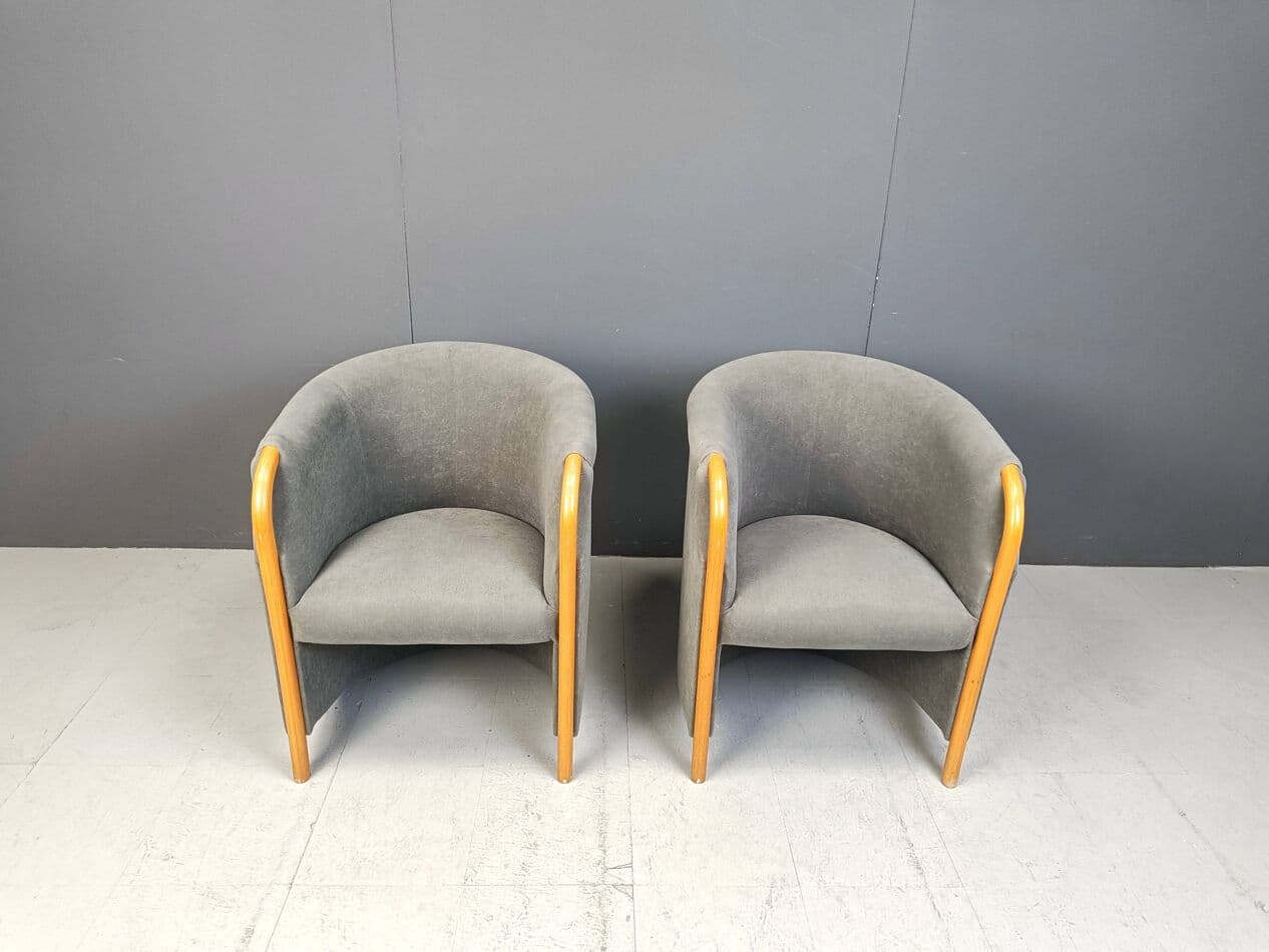 Para foteli klubowych, szary, tkanina, drewno, Włochy, lata 80. - 266938