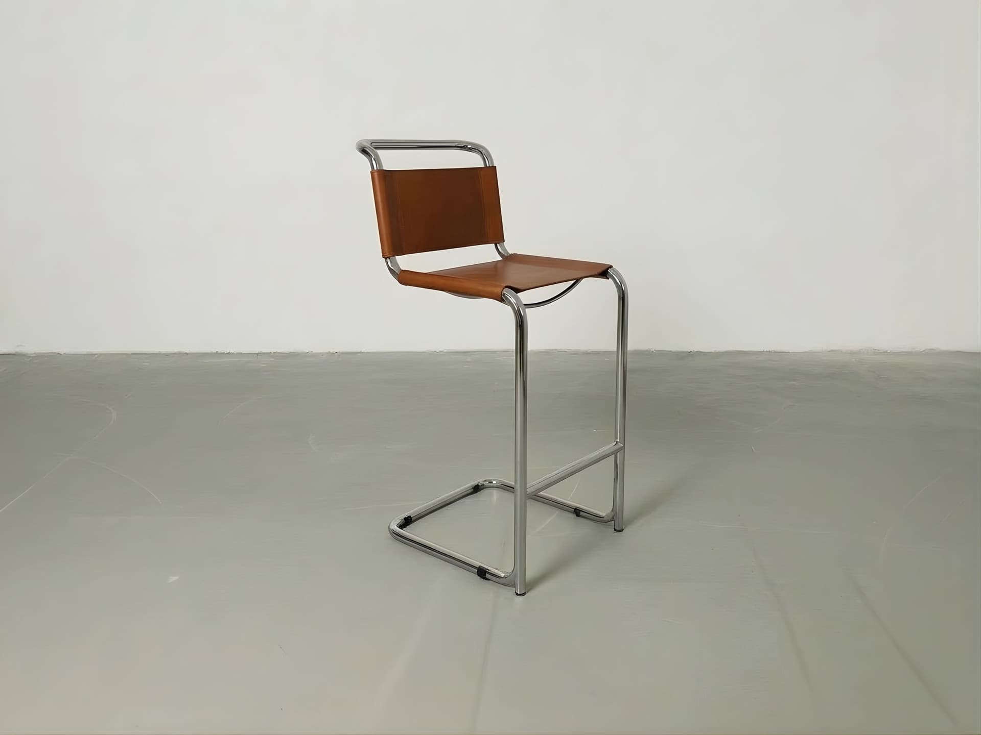 Hoker z giętej stali inspirowany proj. S33 M. Stam, brązowy, skóra naturalna - 262153