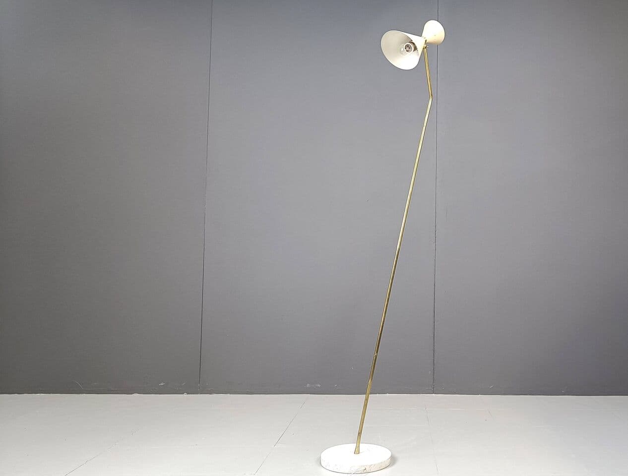 Lampa podłogowa Diabolo, beżowy, mosiądz, Włochy, lata 60. - 266765