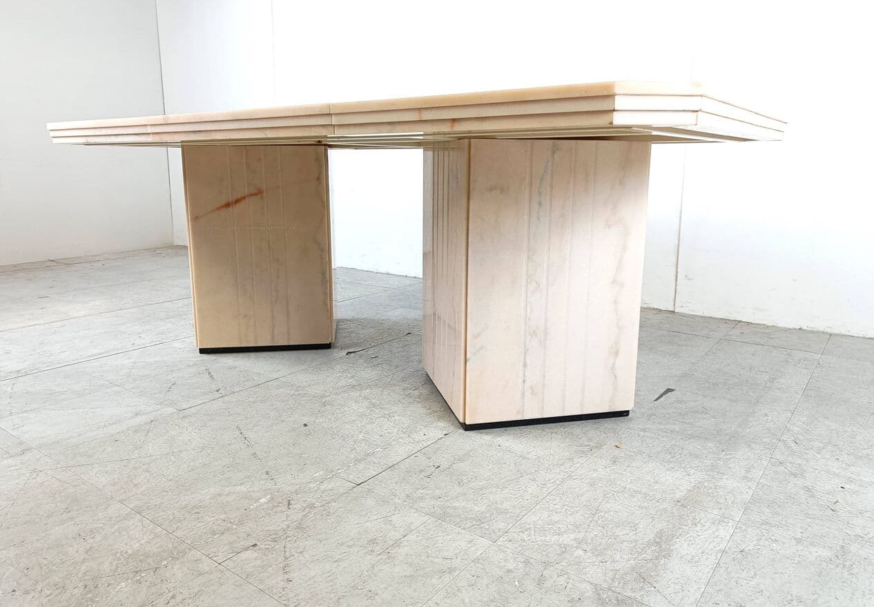 Dining table, beige marble, akwita, Italy, 1970s. - 266451