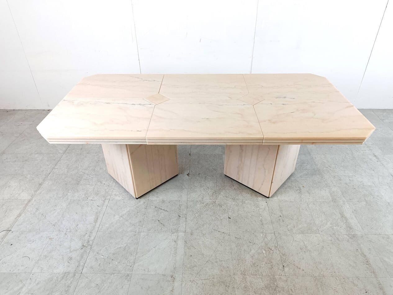 Dining table, beige marble, akwita, Italy, 1970s. - 266452