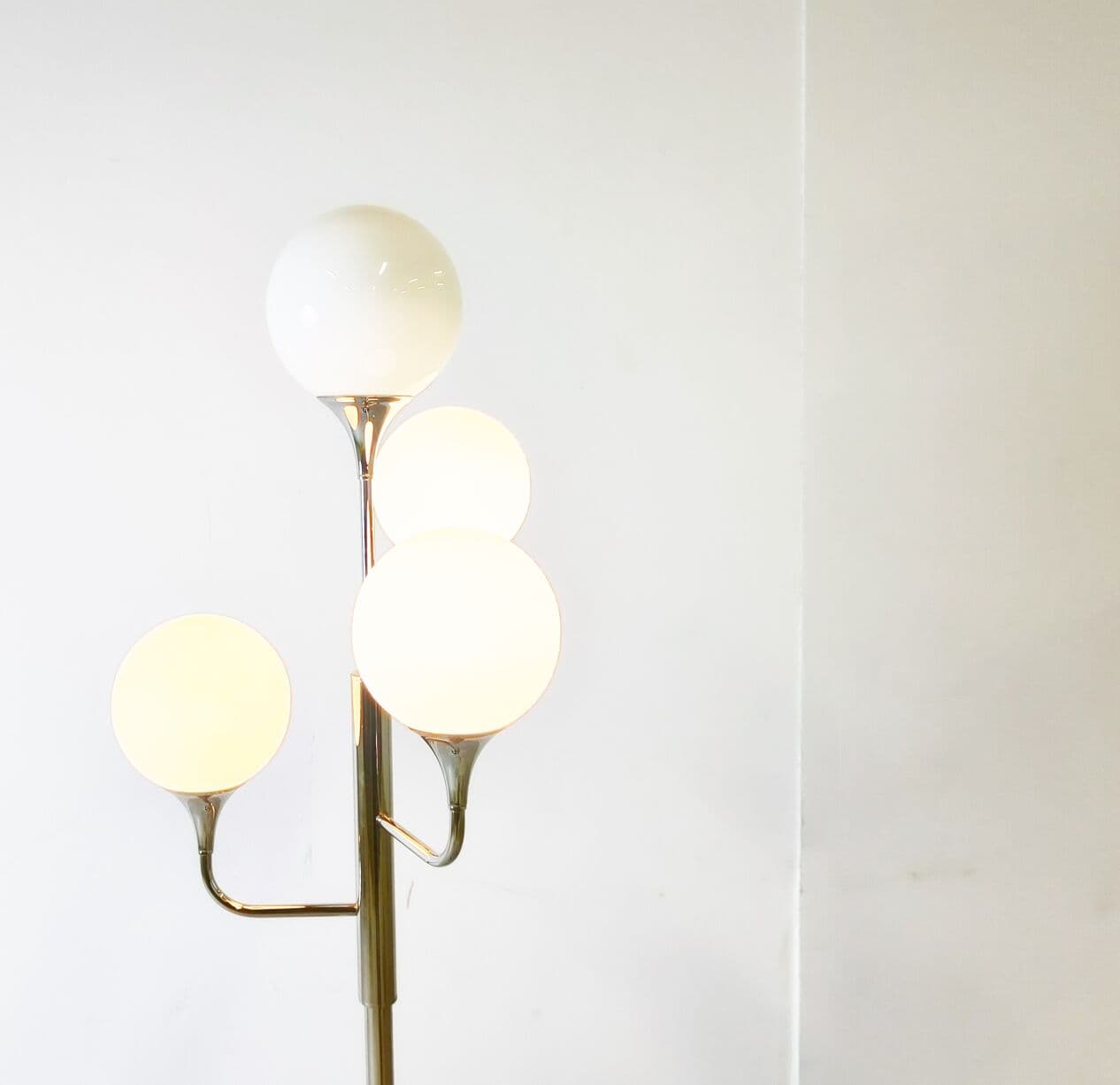 Lampa podłogowa, szkło opalowe chrom srebrny, proj. G. Sciolari, Włochy, lata 70. - 266235