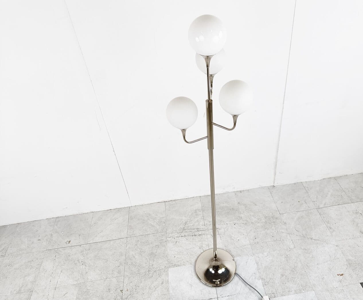 Lampa podłogowa, szkło opalowe chrom srebrny, proj. G. Sciolari, Włochy, lata 70. - 266232