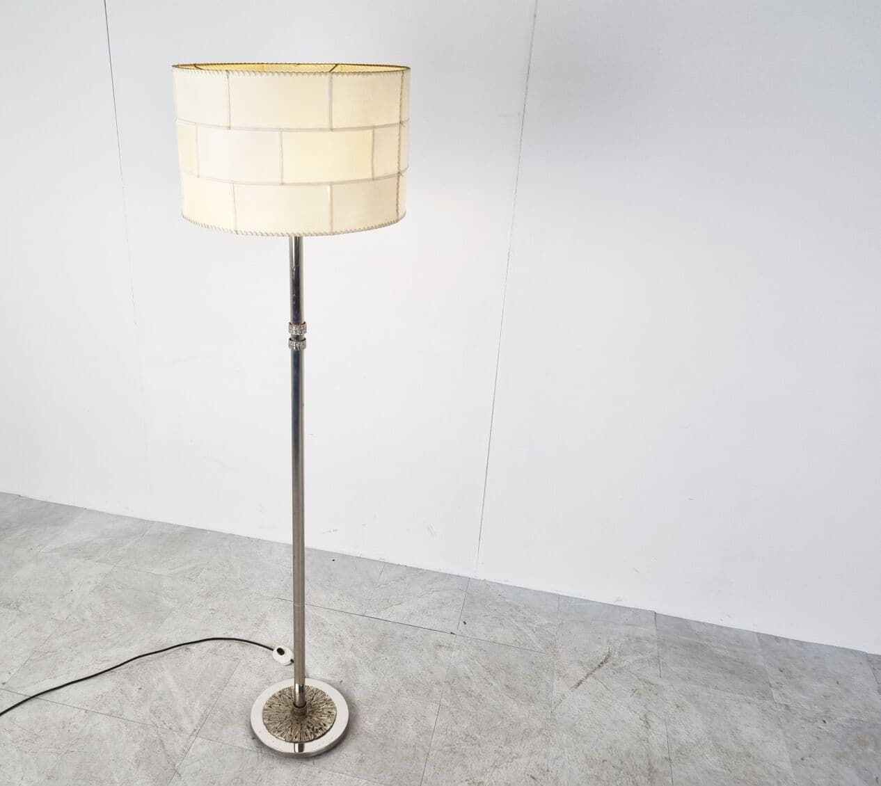 Lampa podłogowa brutalistyczna, metal chromowany srebrny, Niemcy, lata 70. - 265690