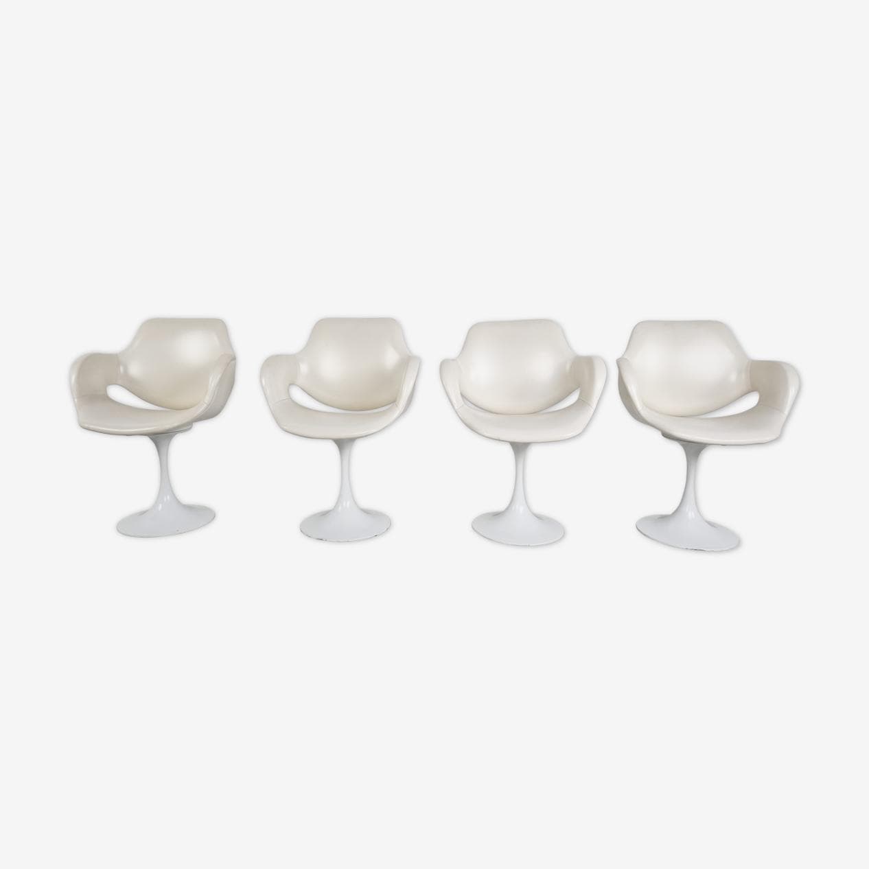 Set of Four Tulip Chairs, white faux leather, white metal, France, 1960s. - 265675