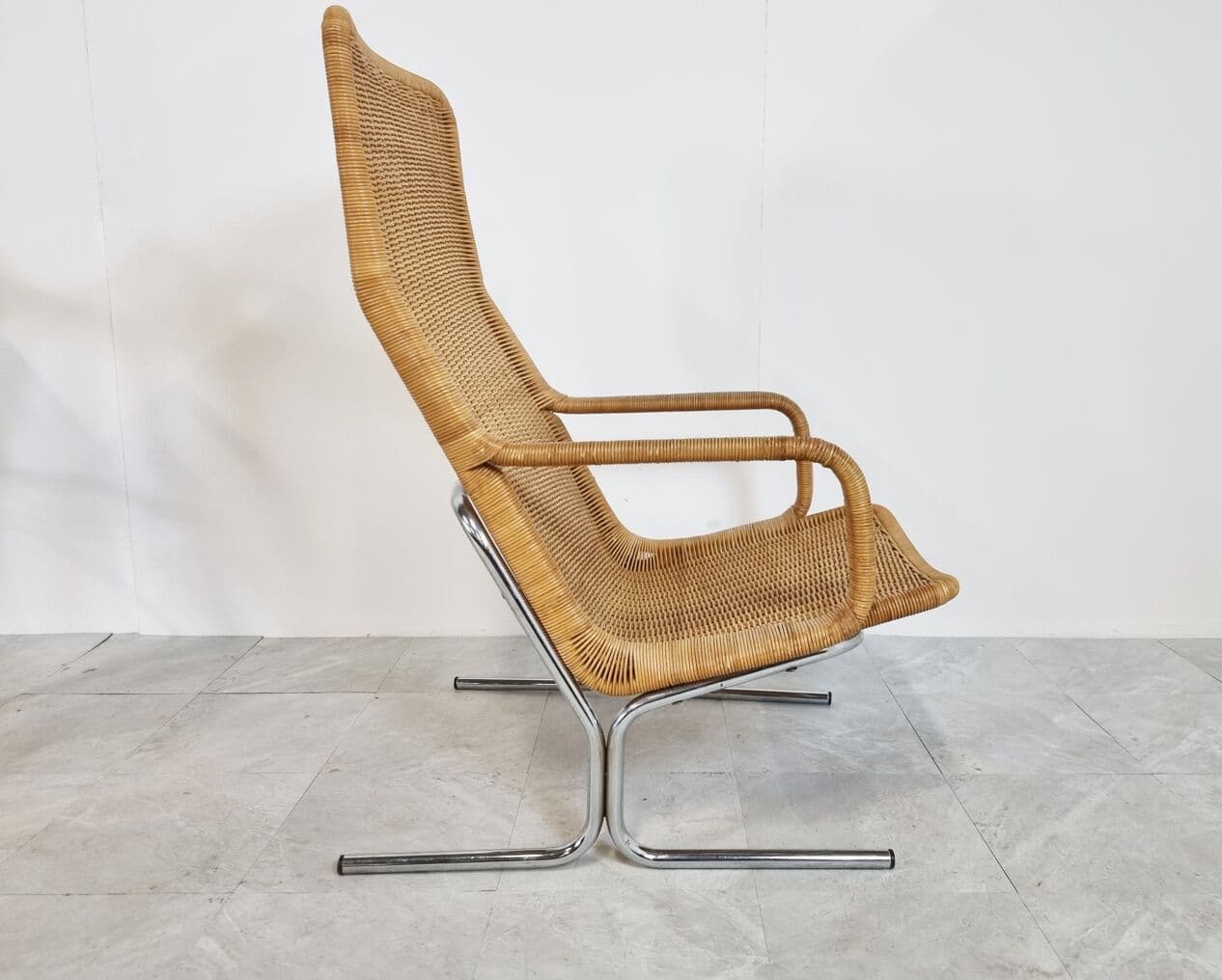 Fotel 514, rattan beżowy, chrom, proj. D. Van Sliedregt, Rohé Noordwolde, Holandia, lata 60. - 265574