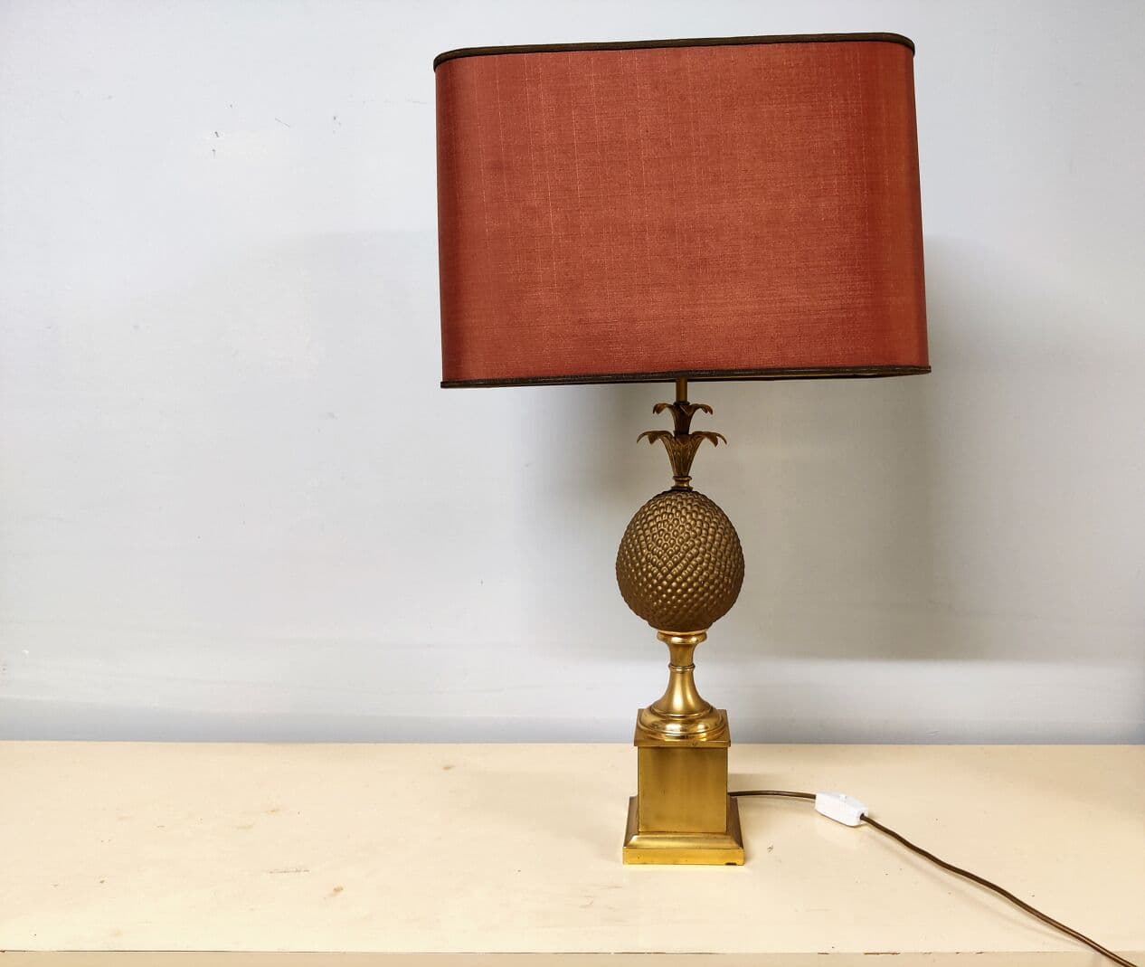 Lampa stołowa ananas, mosiądz złoty, Francja, lata 70. - 265459