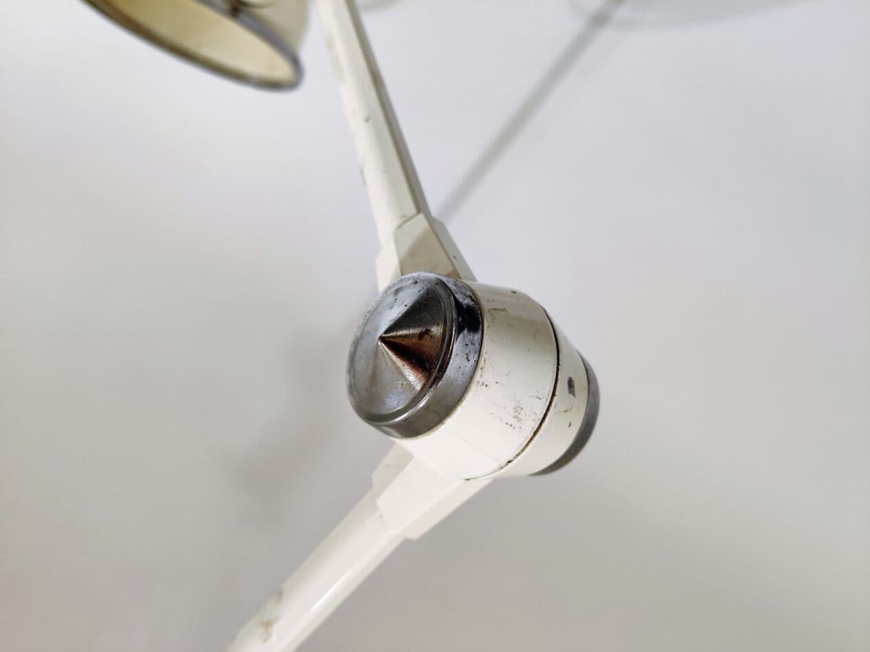 Lampa biurkowa artykułowana, biała, metal, lata 60. - 265443