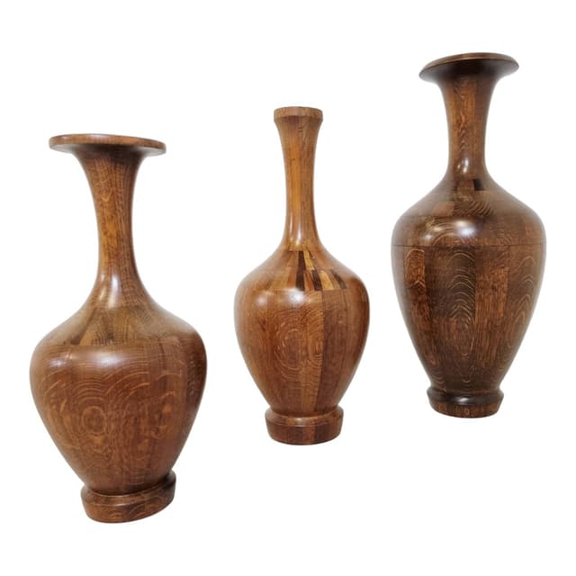 Zestaw trzech wazonów, drewno brązowy, proj. M. Bonami, Belgia, lata 70. - WYMIARY