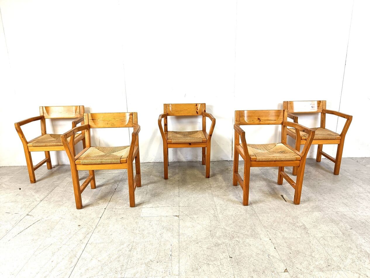 Zestaw pięciu krzeseł z podłokietnikami, sosna brązowa, sznurek papierowy beżowy, Dania, lata 60. - 265181