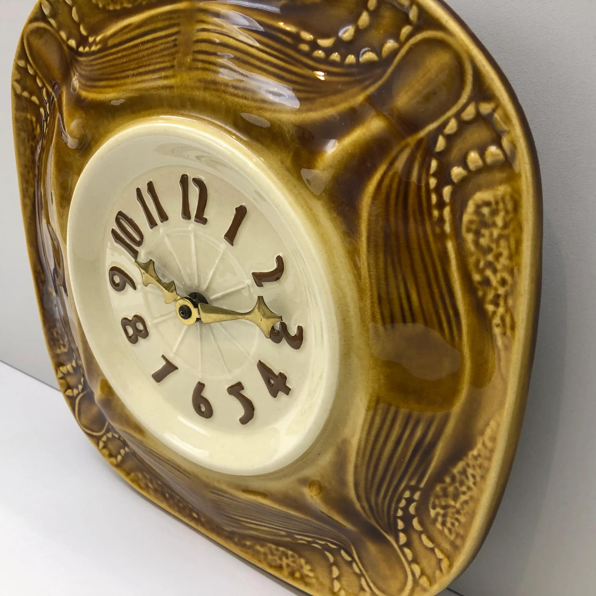 Zegar ścienny, Predom-Metron Z-250, brązowy, porcelana, proj. A. Sadulski, Polska, lata 70. - 19758