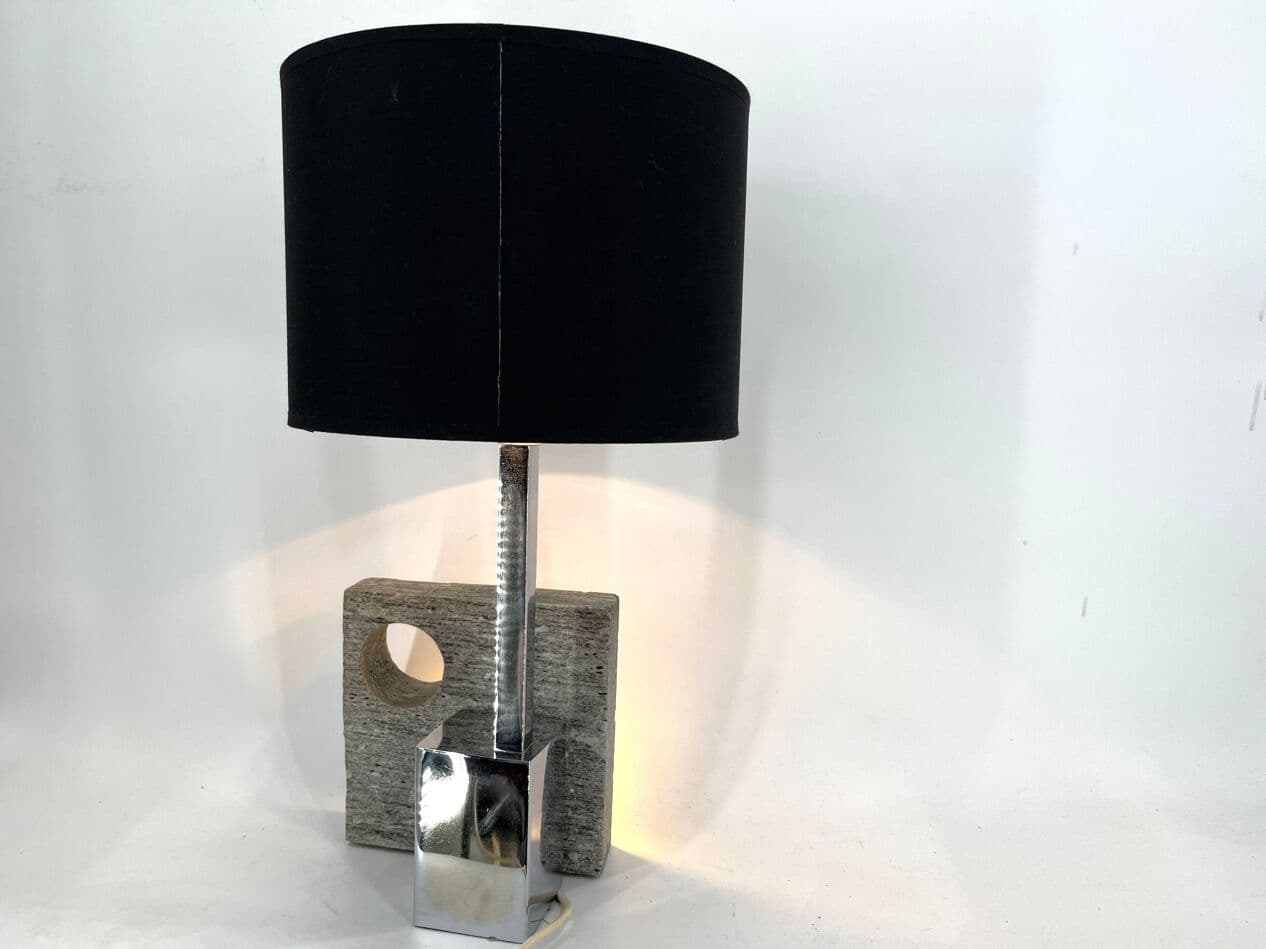 Lampa stołowa postmodernistyczna, granit szary, chrom, tkanina czarna, Włochy, lata 70. - 264945