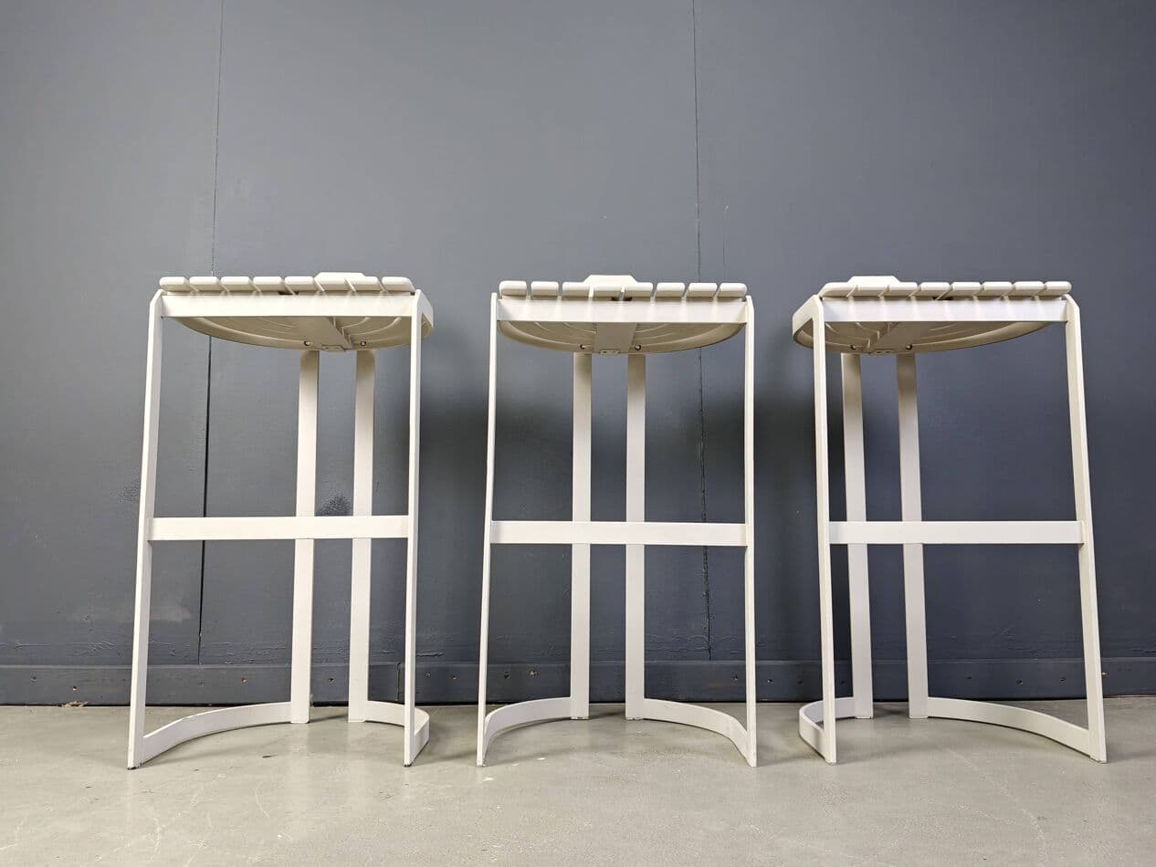 Zestaw trzech hokerów, biały, metal sklejka, Niemcy, lata 80. - 264869