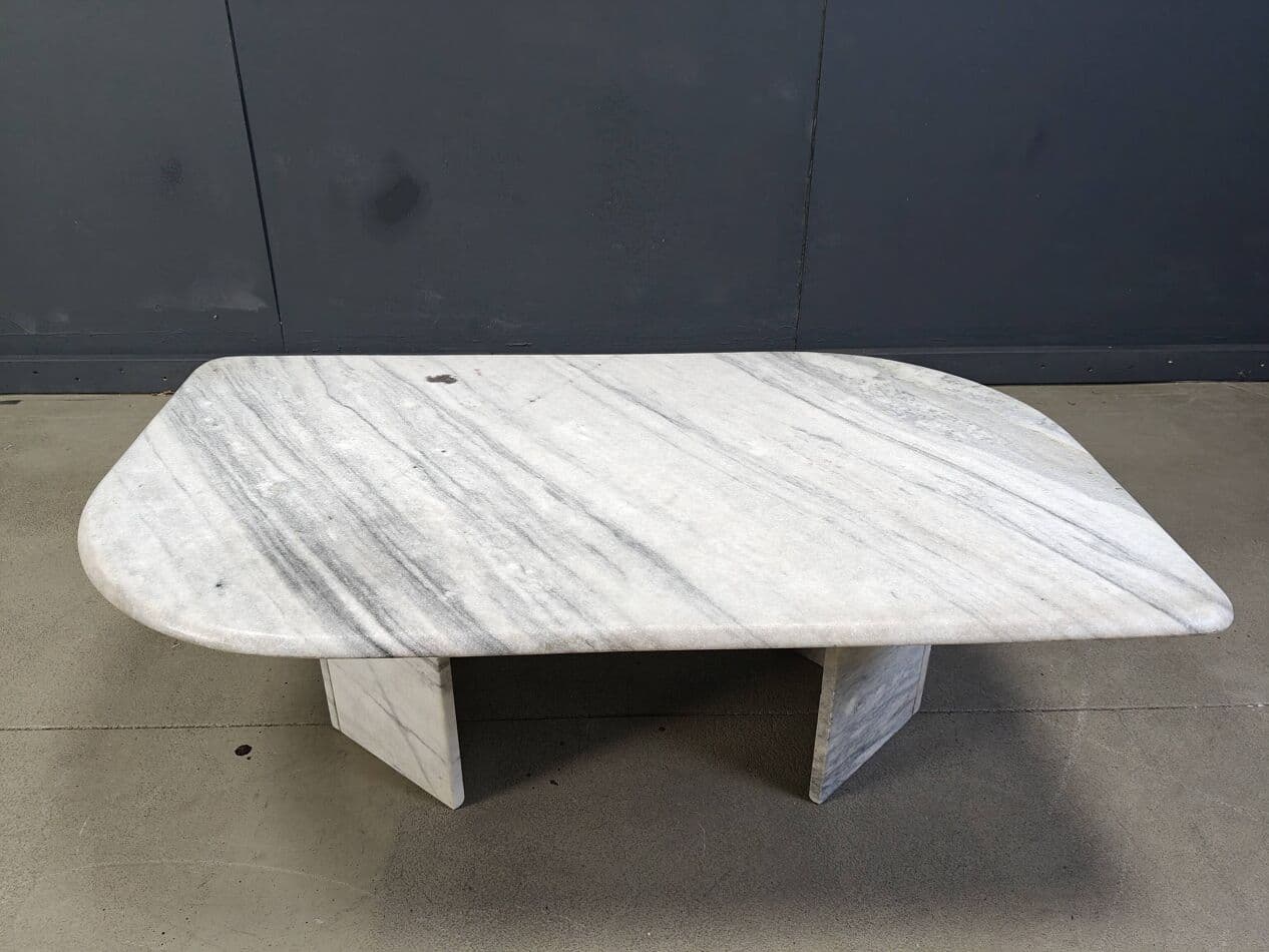 Coffee table, white marble, Italy, 1970s. - 264806