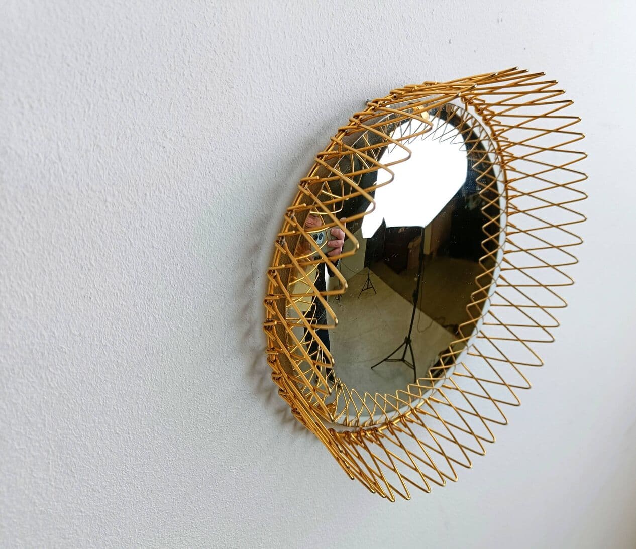 Sunburst mirror, gold brass, glass, Belgium, 1960s. - 264747