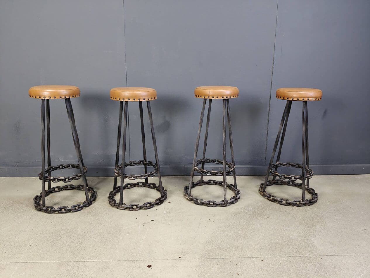 Zestaw czterech hokerów barowych Brutalist, skóra brązowa, żelazo, Niemcy, lata 70. - 264732