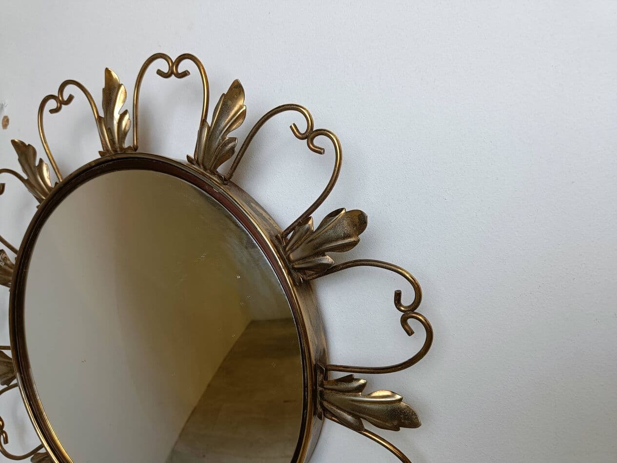 Sunburst mirror Ø45 cm, gold brass, France, 1960s. - 264384