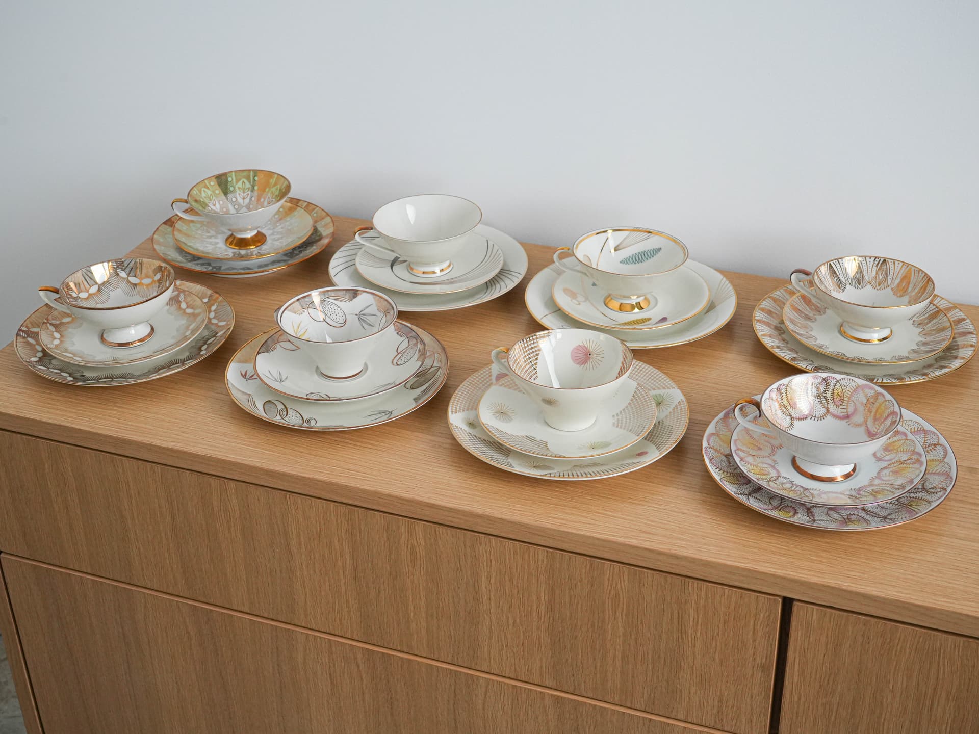 Filiżanka z talerzykiem, modernistyczna, biała, porcelana, Niemcy, lata 60. - 262305