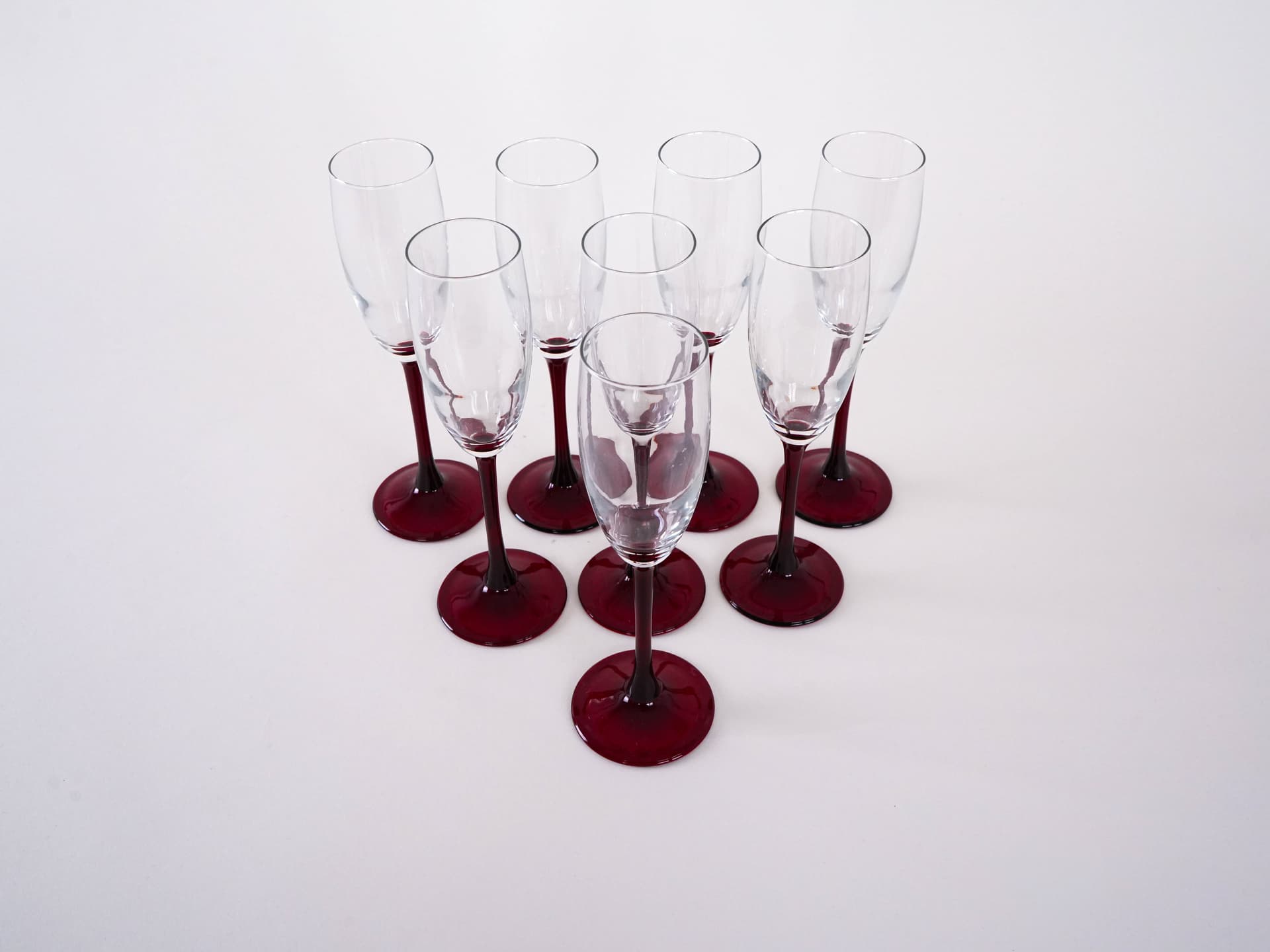 Set of champagne flutes, transparent glass red, Luminarc, France, 1970s. - 262420