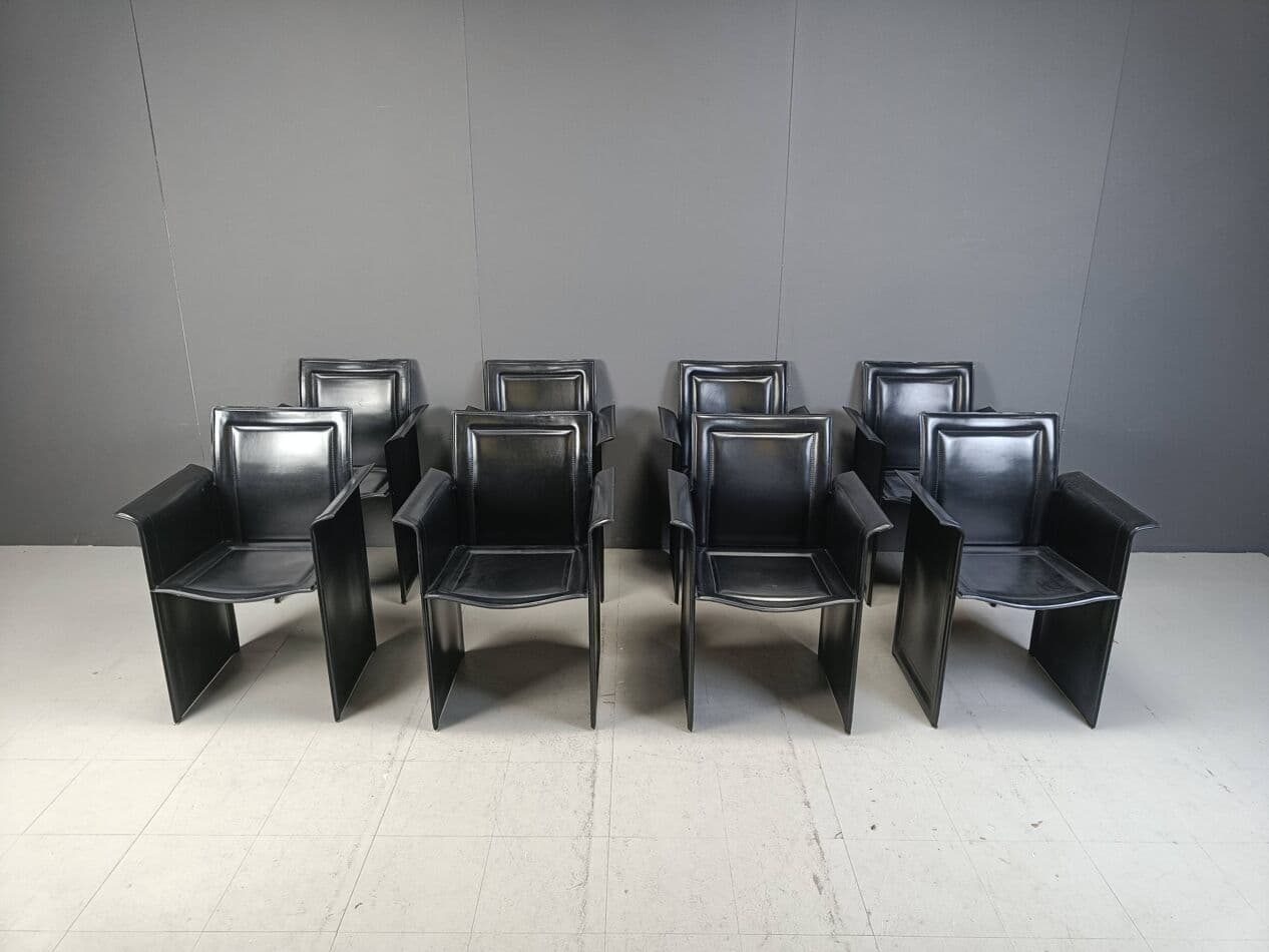 Zestaw ośmiu krzeseł z podłokietnikami, skóra czarna, Arrben, Włochy, lata 70. - 264104