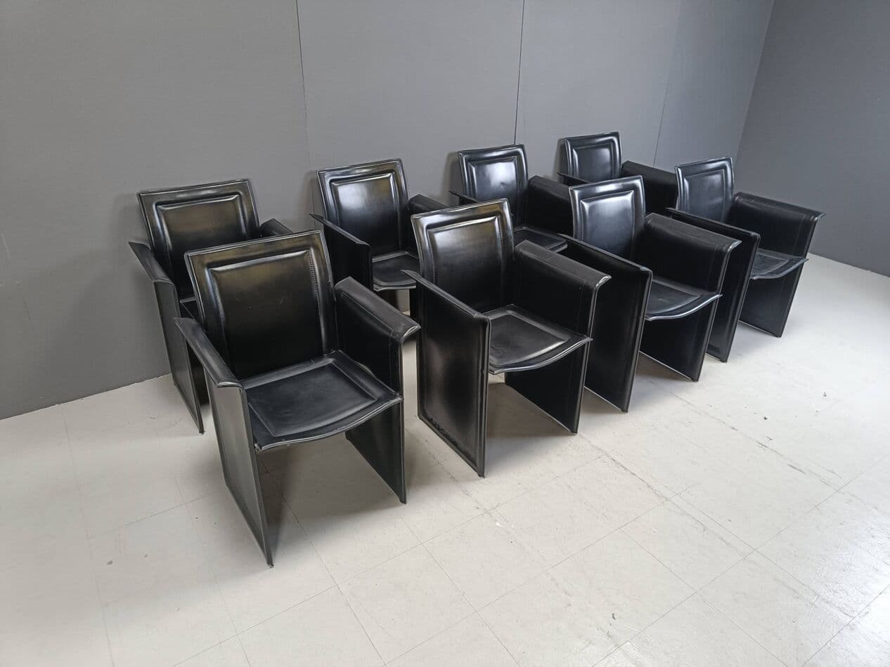 Zestaw ośmiu krzeseł z podłokietnikami, skóra czarna, Arrben, Włochy, lata 70. - 264109