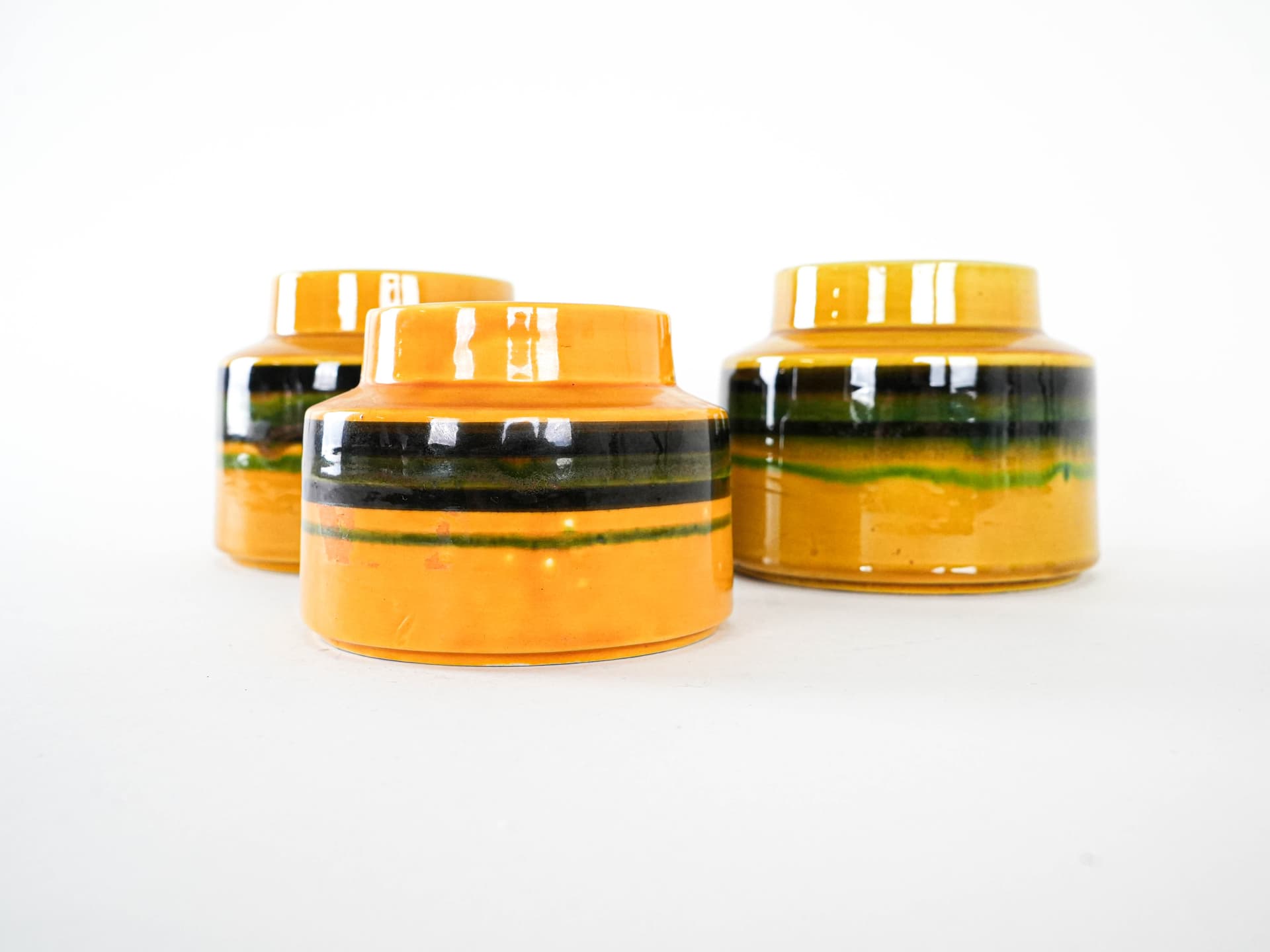 Zestaw trzech wazonów, żółty, ceramika, Włochy, lata 60. - 262476