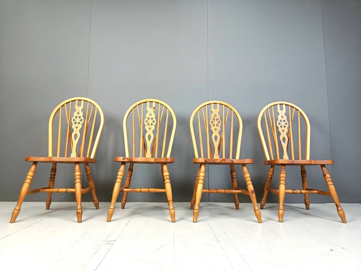 Set of Four Windsor Chairs, brown beech, by L. Ercolani, United Kingdom, 1950s. - 264046