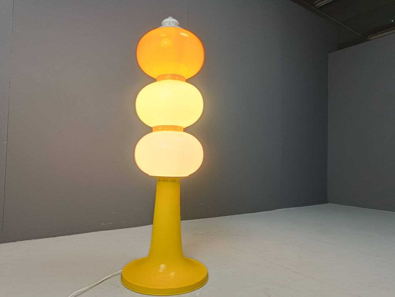 Lampa podłogowa Space Age, szkło żółty, Włochy, lata 60. - 264032