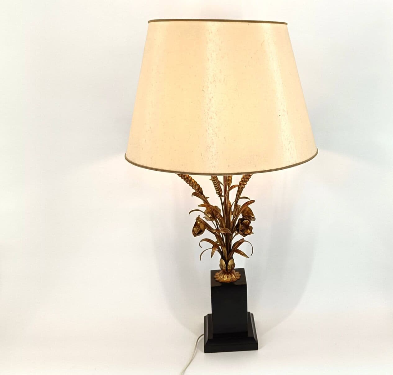 Lampa stołowa, snop zboża, metal złoty, Włochy, lata 60. - 263853