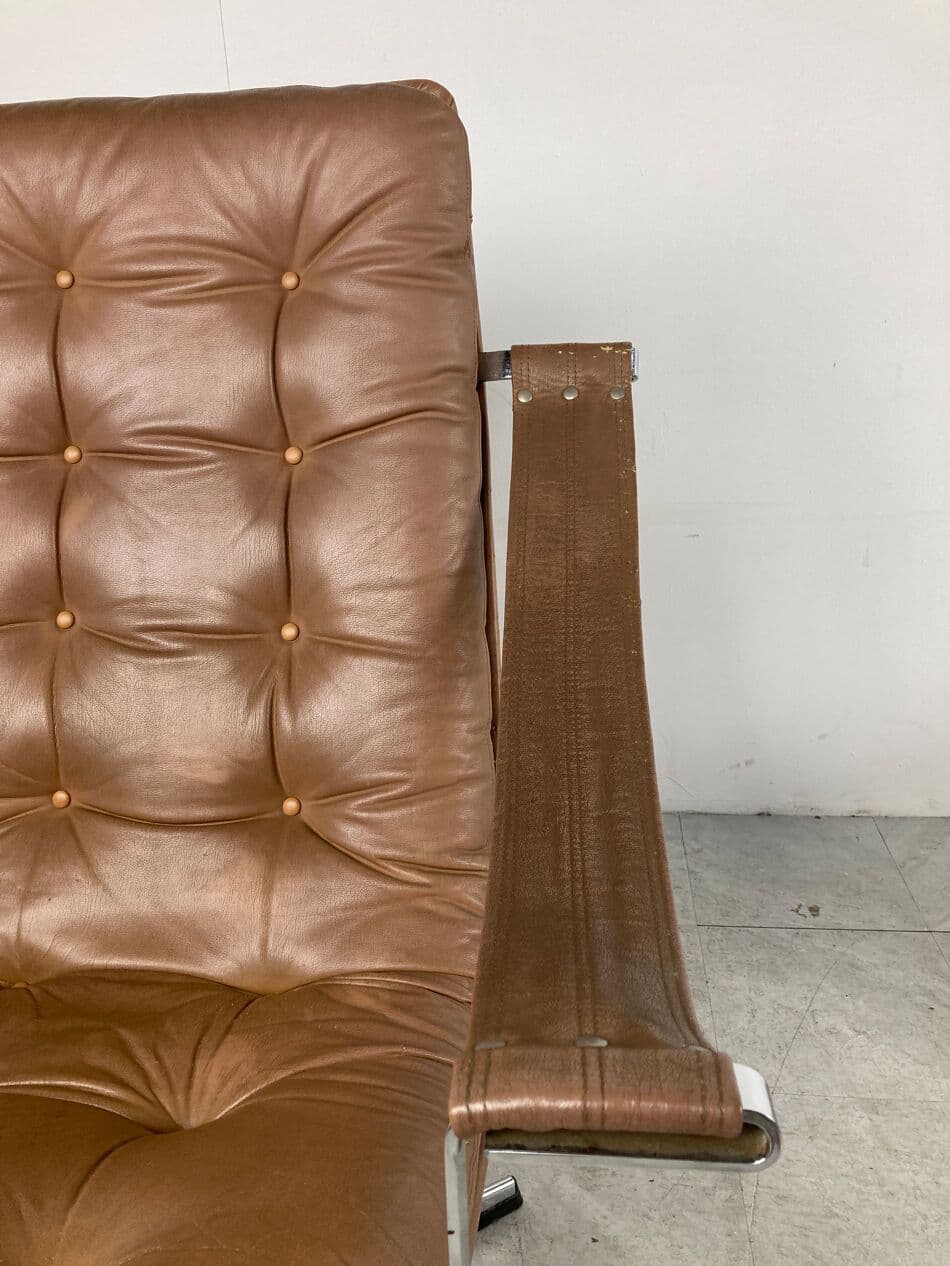 Fotel lounge, brązowa skóra, proj. G. Harcourt, Artifort, Belgia, lata 60. - 263659