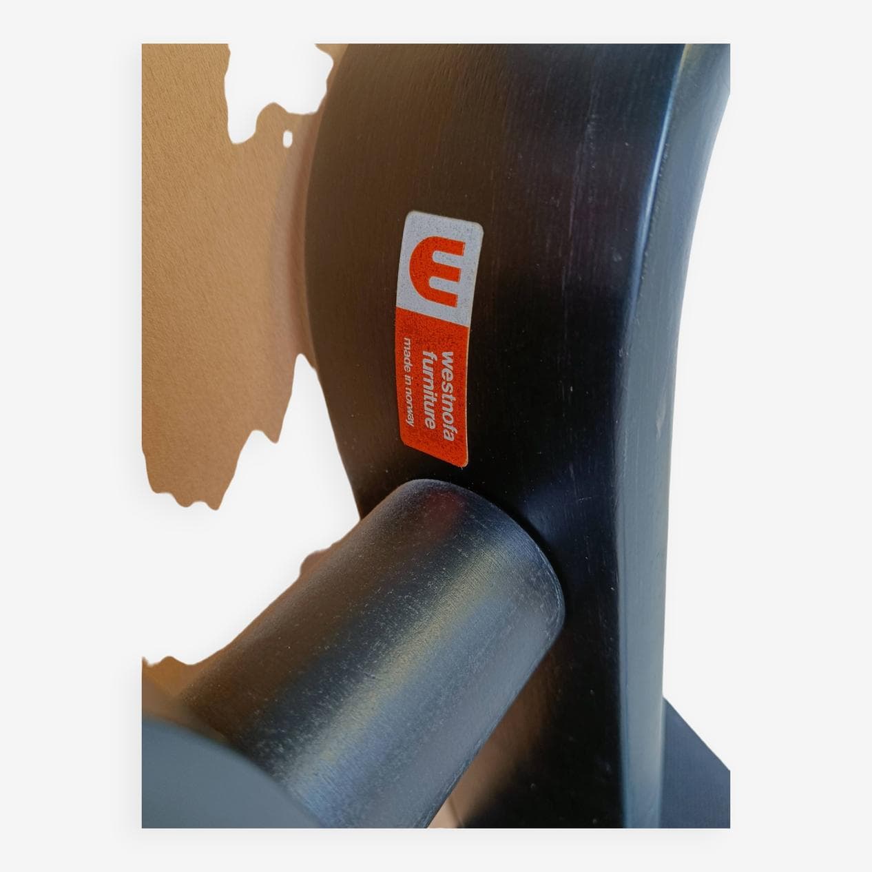 Zestaw czterech krzeseł Totem, drewno czarne, tkanina czarna, proj. T. Nilsen, Westnofa, Norwegia, lata 80. - 263583