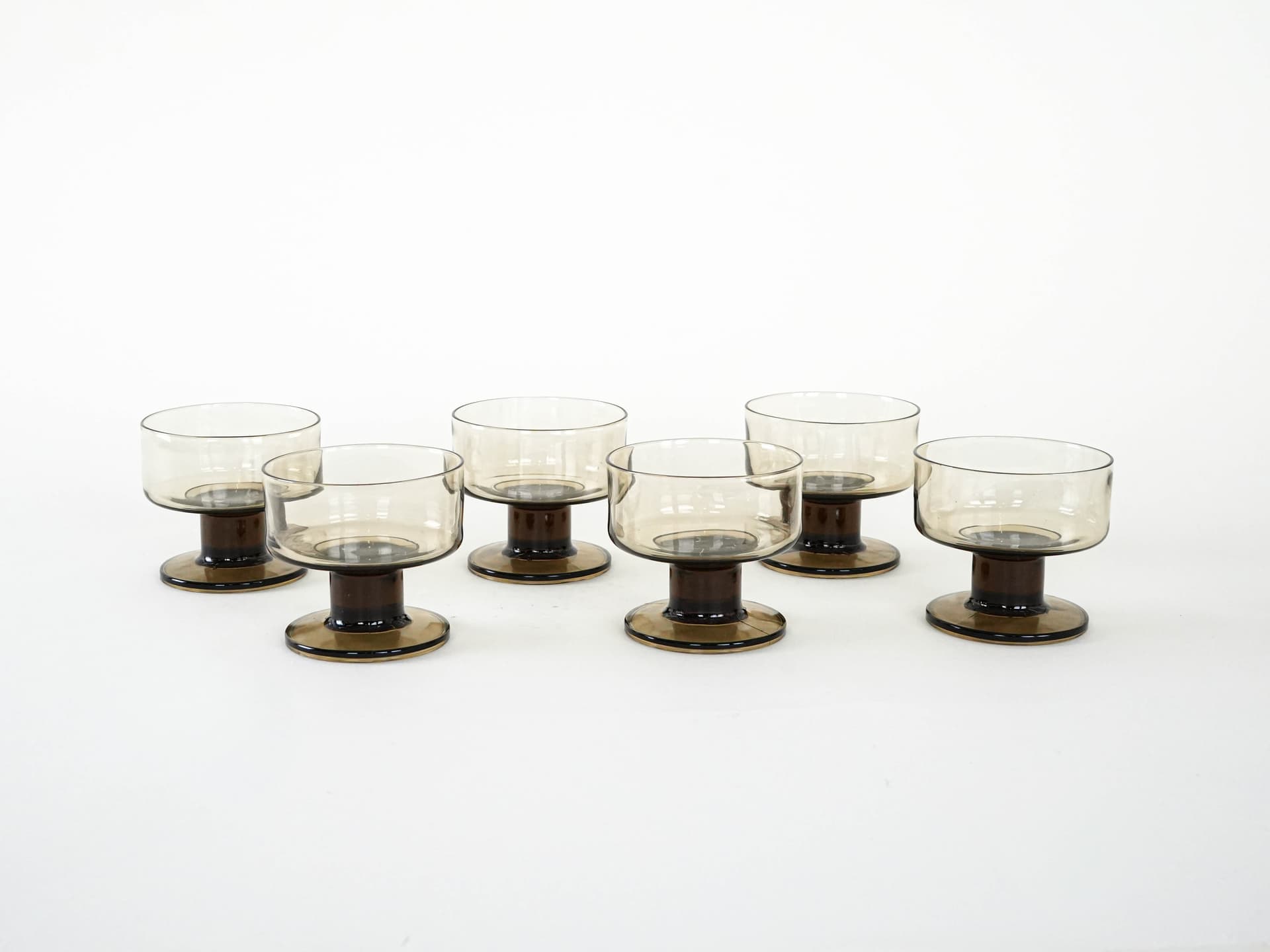 Komplet pucharków deserowych, szkło brązowy, Włochy, lata 70. - 262604