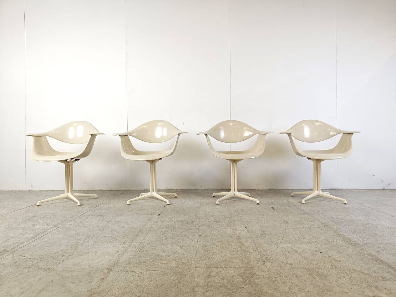 Zestaw czterech foteli Daf, Space Age, włókno szklane białe, metal biały, proj. G. Nelson, Herman Miller, USA, lata 60. - 263481