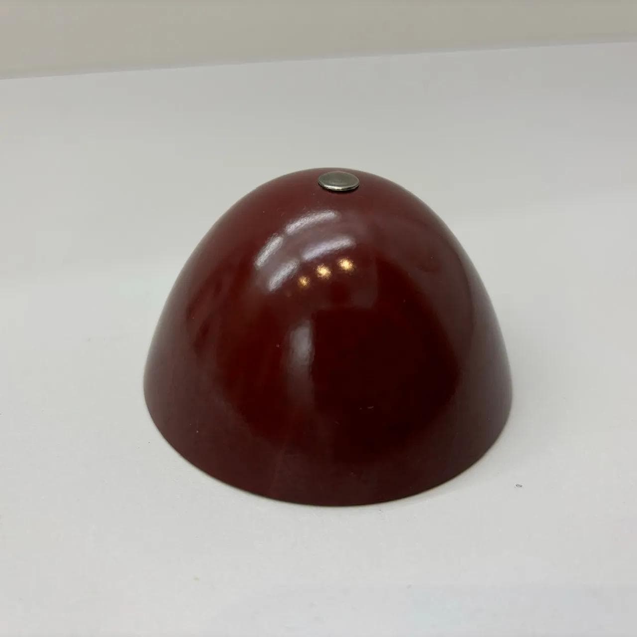 Bordowa bakelitowa lampka nocna, Niemcy, lata 60. - 20075