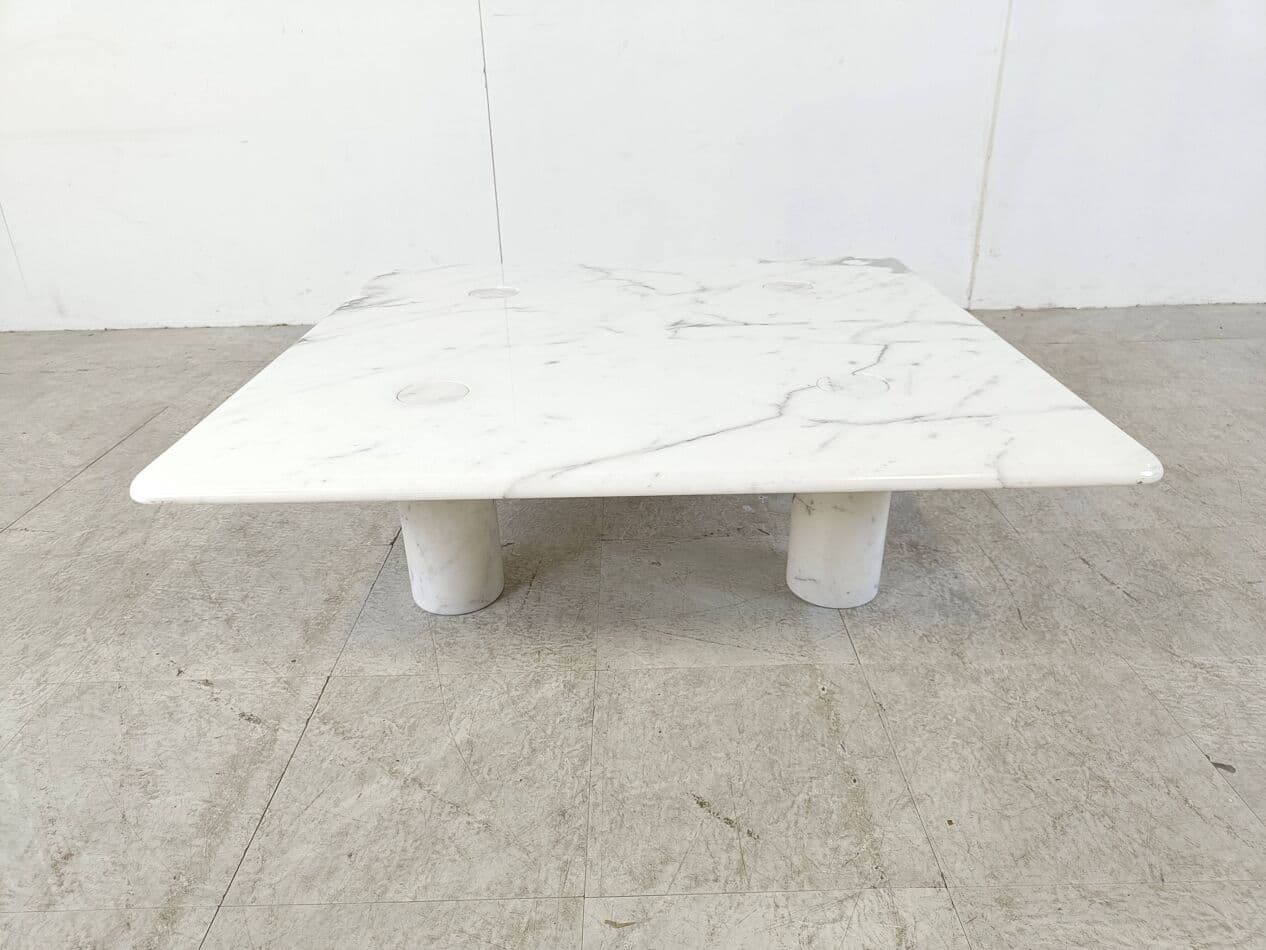 Coffee table, white marble, by A. Mangiarotti, Italy, 1970s. - 263431