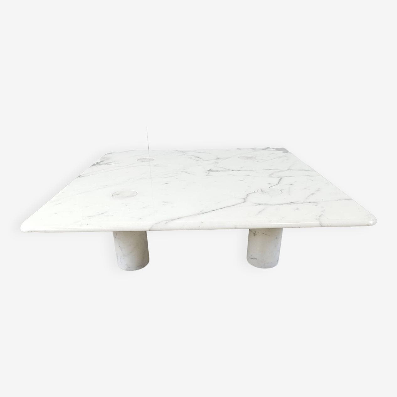 Coffee table, white marble, by A. Mangiarotti, Italy, 1970s. - 263426