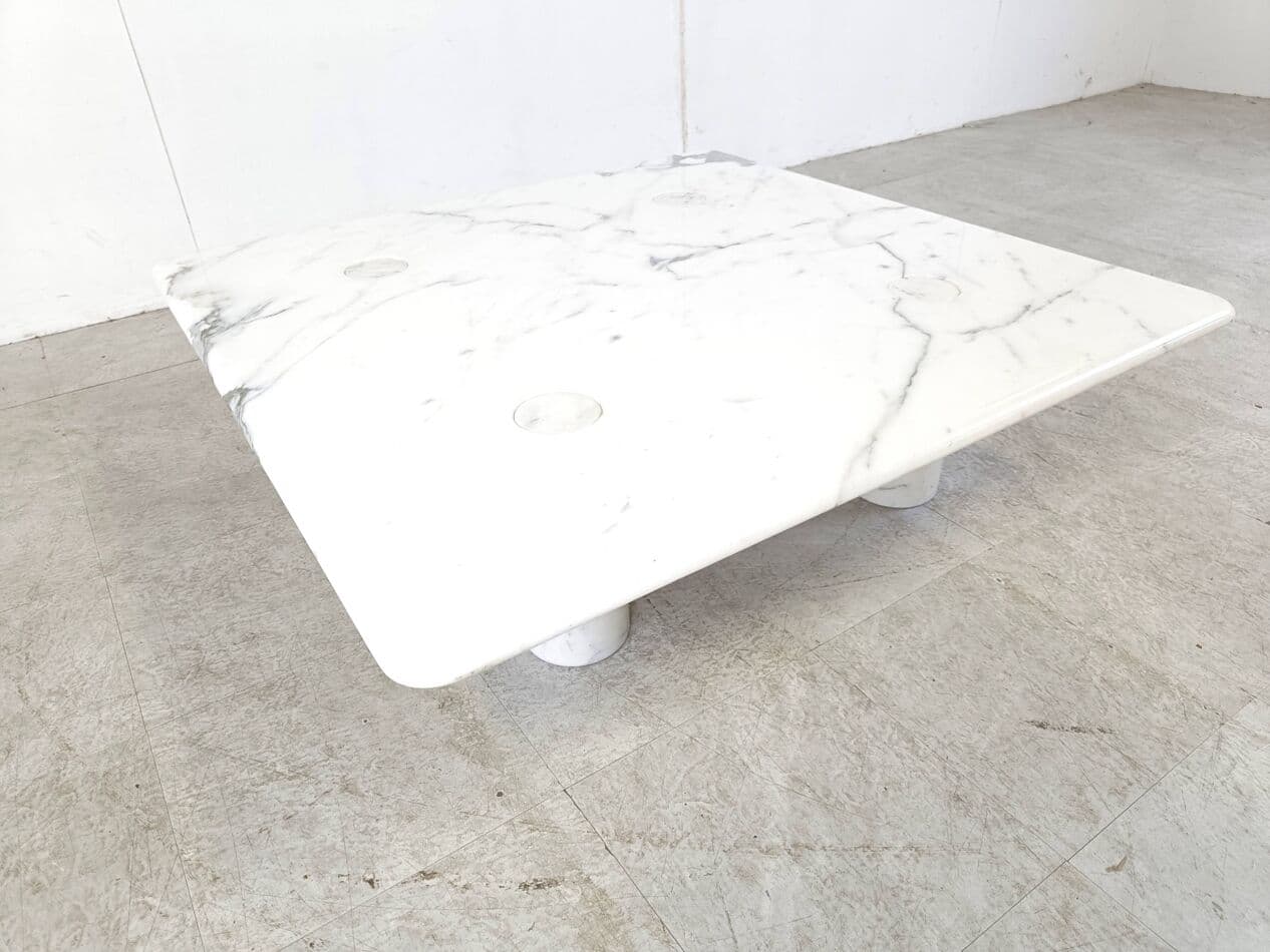 Coffee table, white marble, by A. Mangiarotti, Italy, 1970s. - 263434