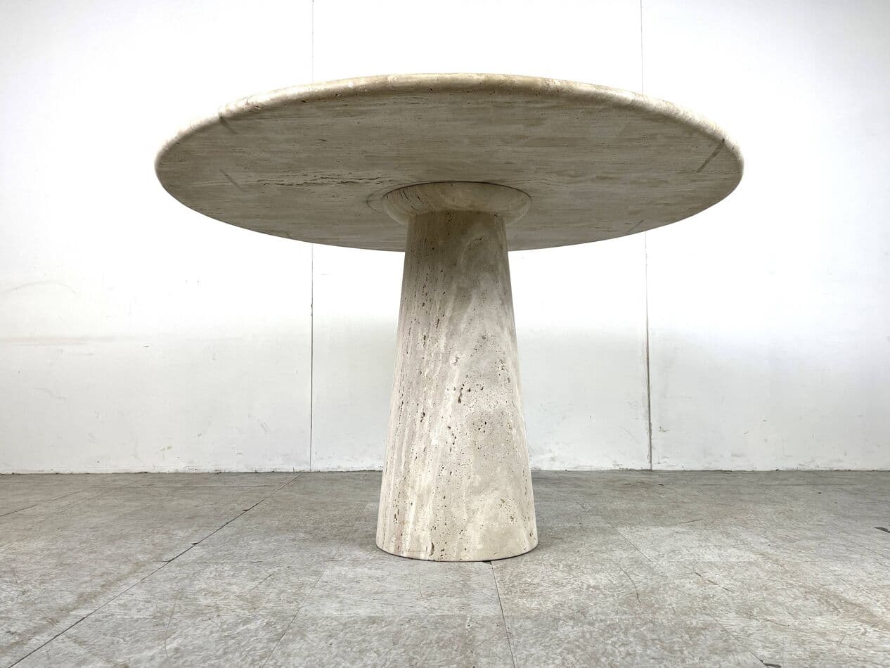 Round dining table, beige travertine, Italy, 1970s - 263417