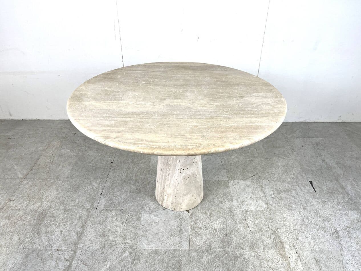Round dining table, beige travertine, Italy, 1970s - 263415