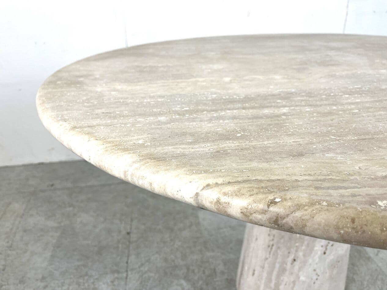 Round dining table, beige travertine, Italy, 1970s - 263414