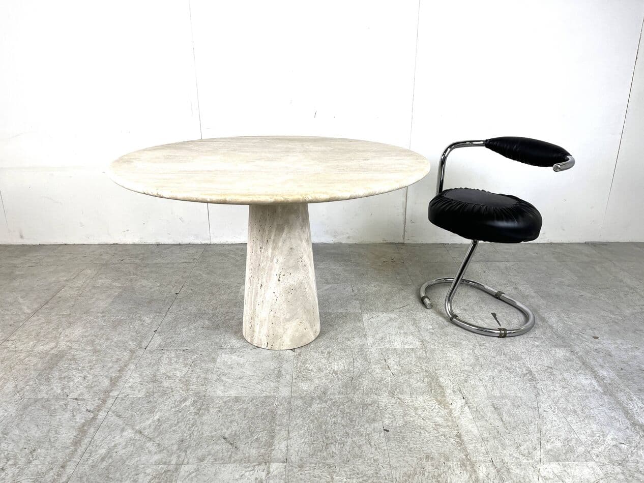 Round dining table, beige travertine, Italy, 1970s - 263420