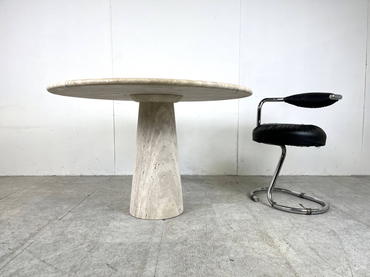 Round dining table, beige travertine, Italy, 1970s - 263421