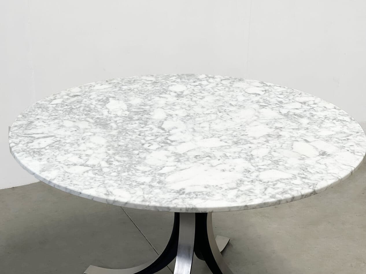 Stół jadalniany T69, marmur biały, stal szczotkowana, proj. O. Borsani, Tecno, Włochy, lata 70. - 263389