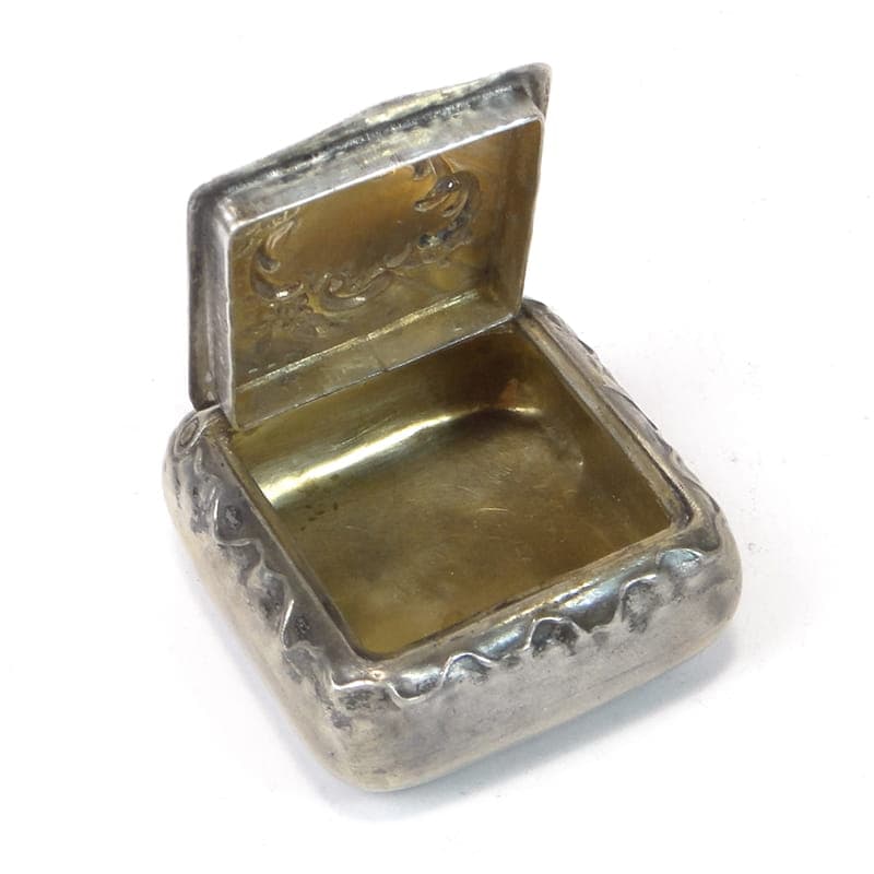 Tabakiera damska rococo, srebro, Niemcy, XIX wiek - 262737