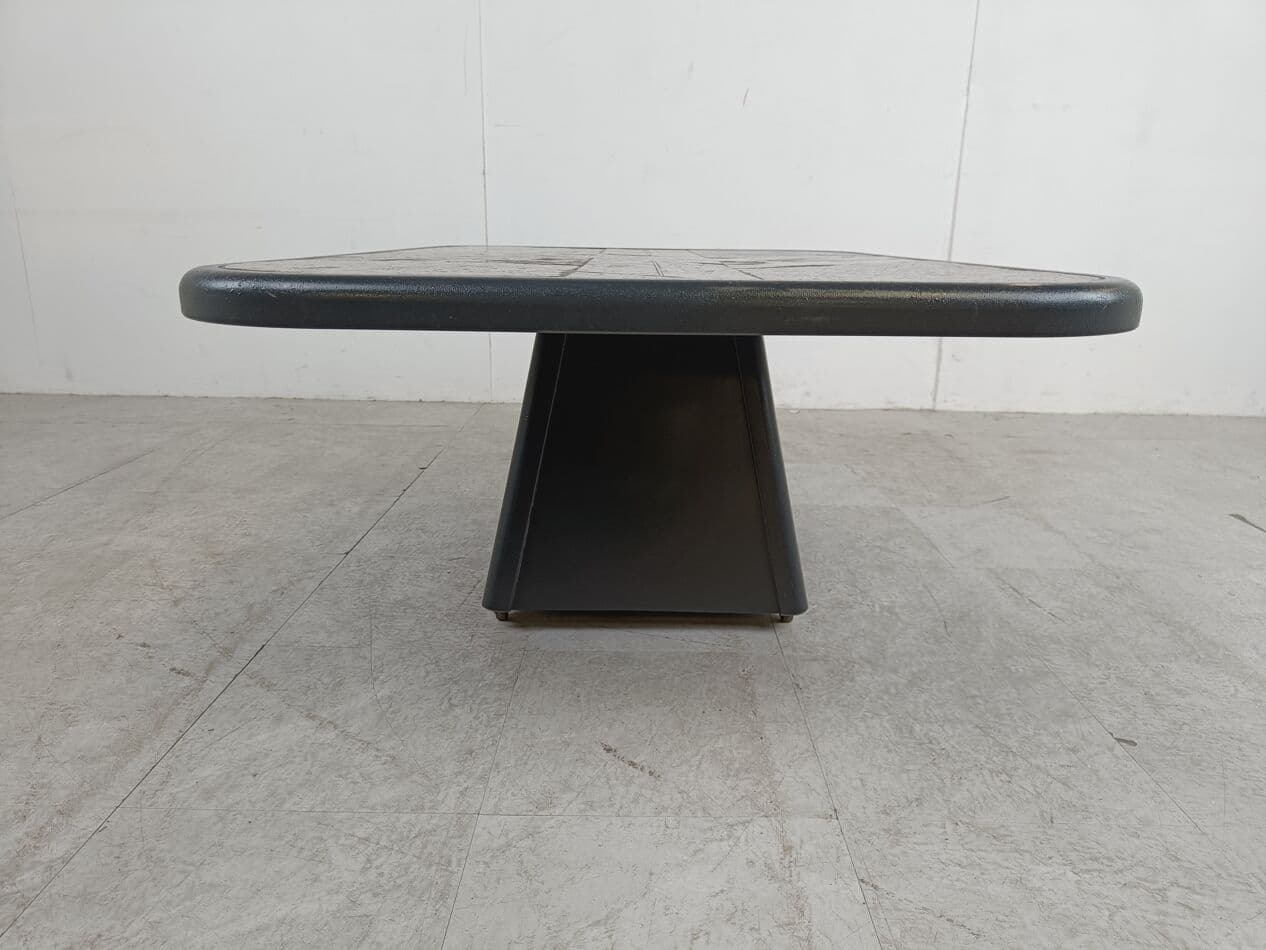 Coffee table, grey stone, Germany, 1980s. - 263373