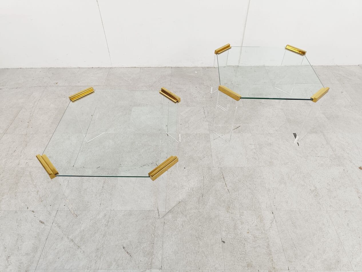 Para stolików bocznych, szkło przezroczyste, lucyt przezroczysty, mosiądz złoty, Belgia, lata 70. - 263345