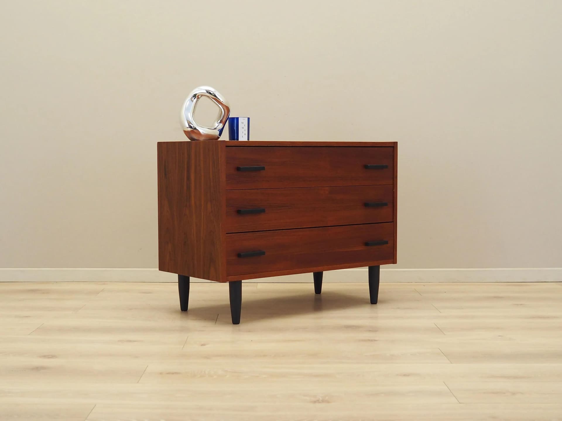 Komoda, teak pomarańczowy, nogi drewno czarne, Dania, lata 80. - 20005