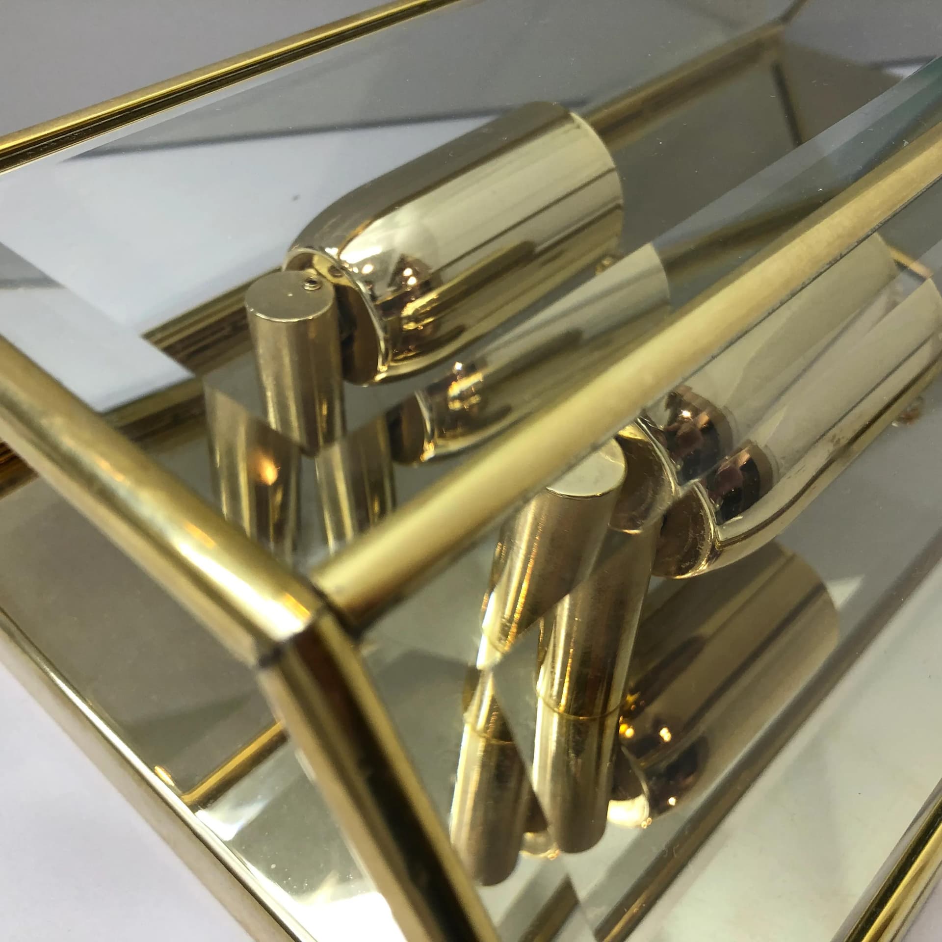 Kinkiet Art Deco, mosiądz złoty, szkło, IL Fanale, Włochy, lata 90. - 20052