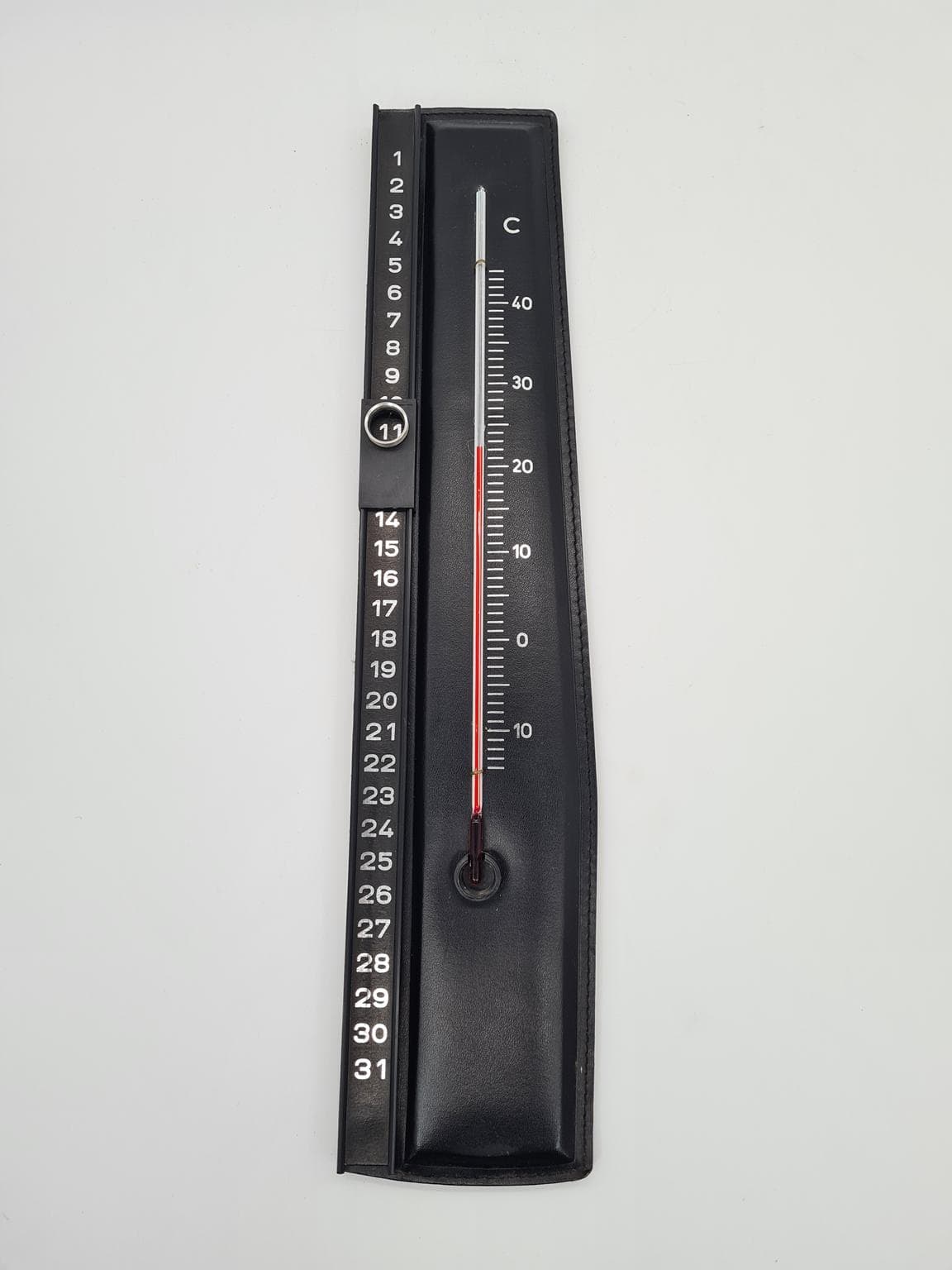 Termometr ścienny z kalendarzem, czarny, akryl, lata 60. - 272818