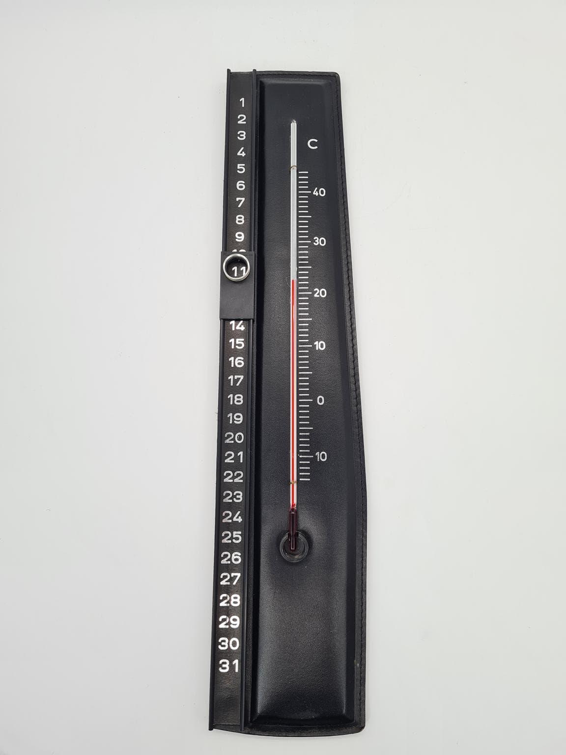 Termometr ścienny z kalendarzem, czarny, akryl, lata 60. - 272811